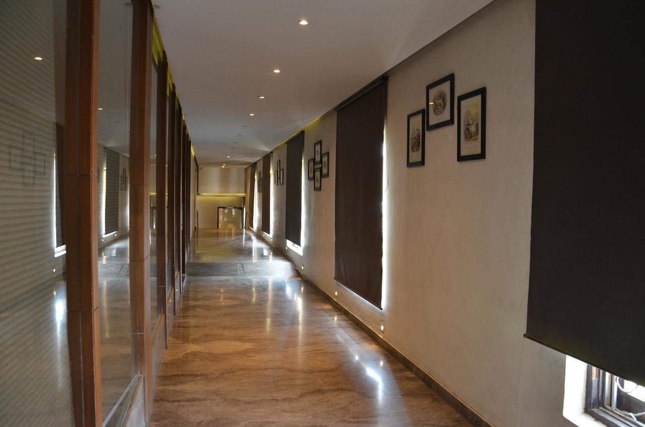 Hotel Aroma Inn Sirsa Bagian luar foto