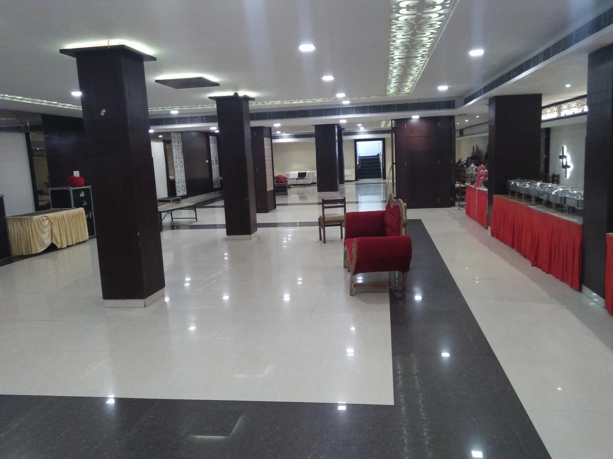 Hotel Aroma Inn Sirsa Bagian luar foto