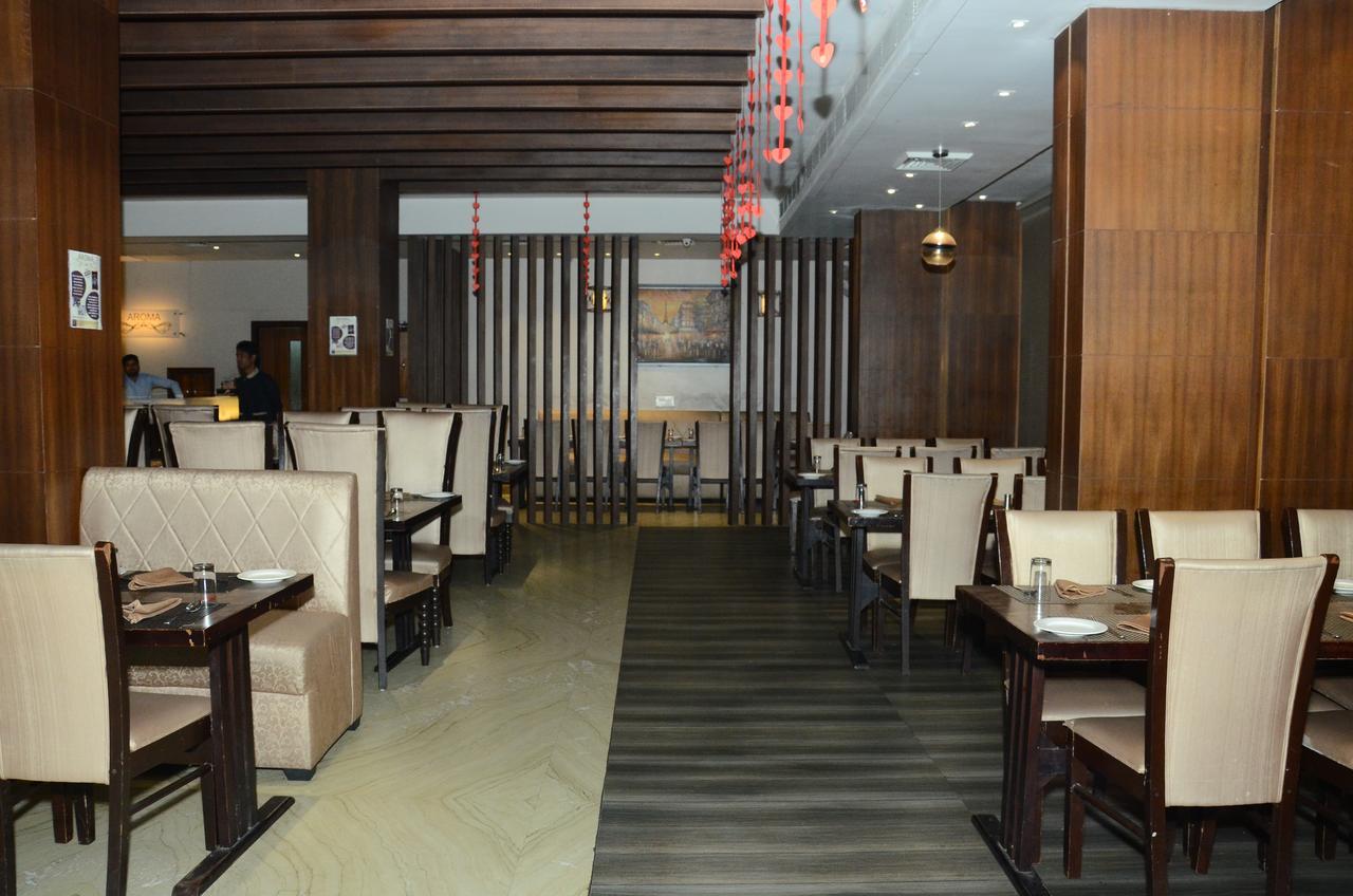 Hotel Aroma Inn Sirsa Bagian luar foto