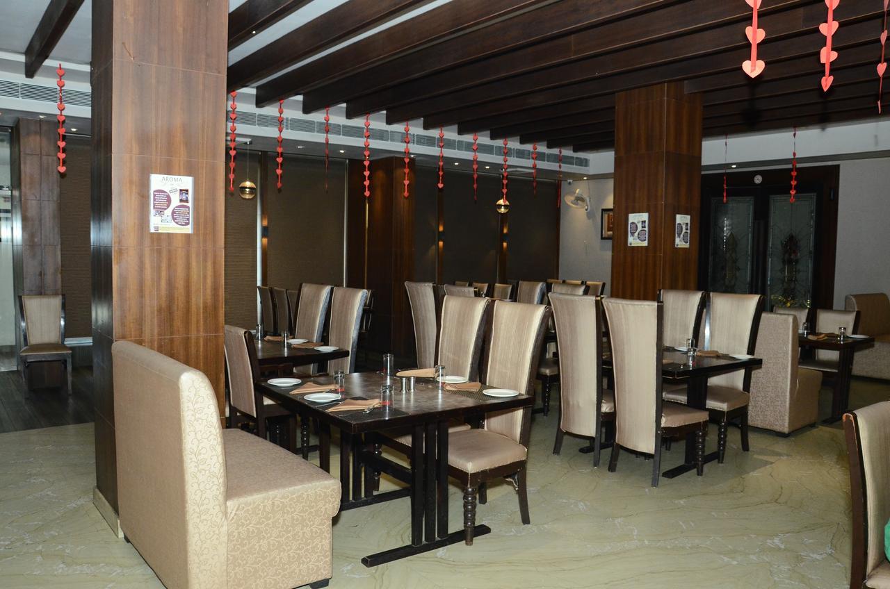 Hotel Aroma Inn Sirsa Bagian luar foto